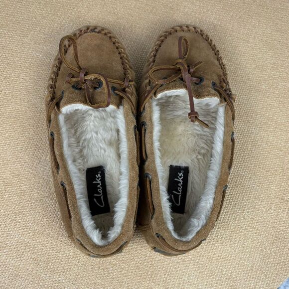 Clarks | Tan Brown Leather Furry Slip On Moccasin Shoes | Size 7 - Picture 9 of 10
